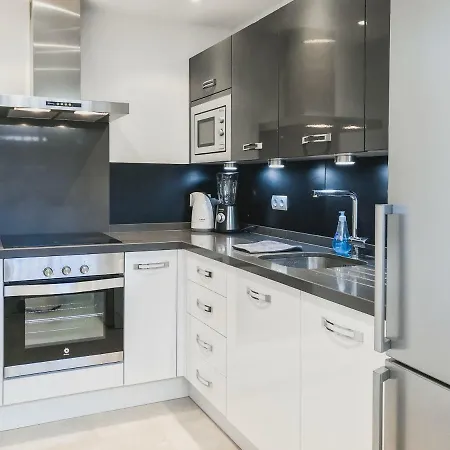 Apartment Jacuzzi Rooftop Bbq Wifi Pool Music Netflix Games Benahavis