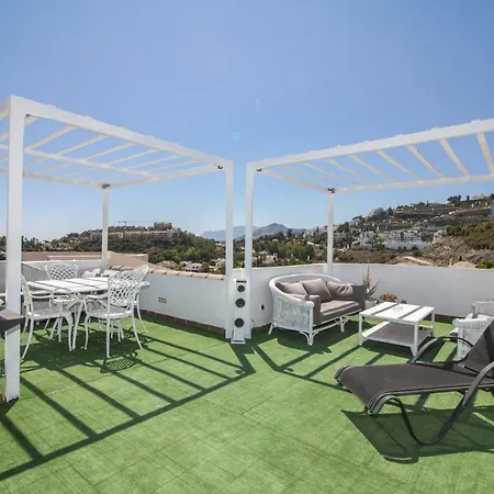 Apartment Jacuzzi Rooftop Bbq Wifi Pool Music Netflix Games Benahavis